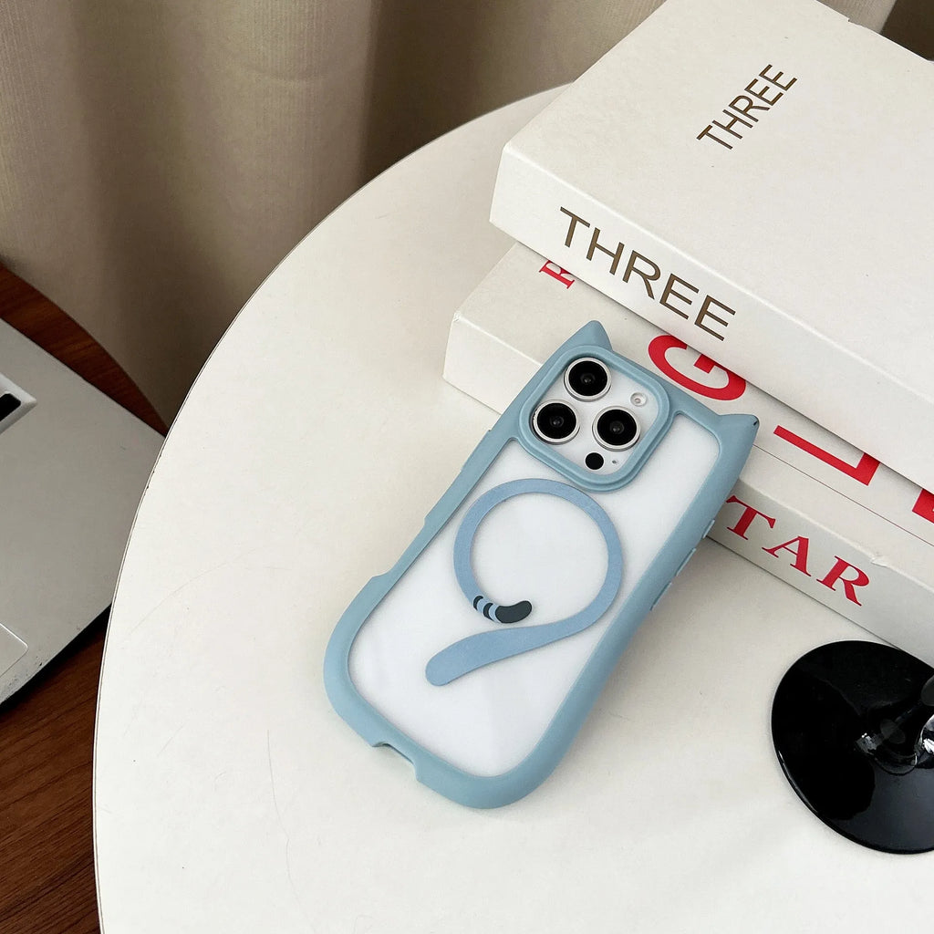 Clear acrylic and TPU phone case for iPhone 17 Pro Max showing magnetic ring and transparent design.
