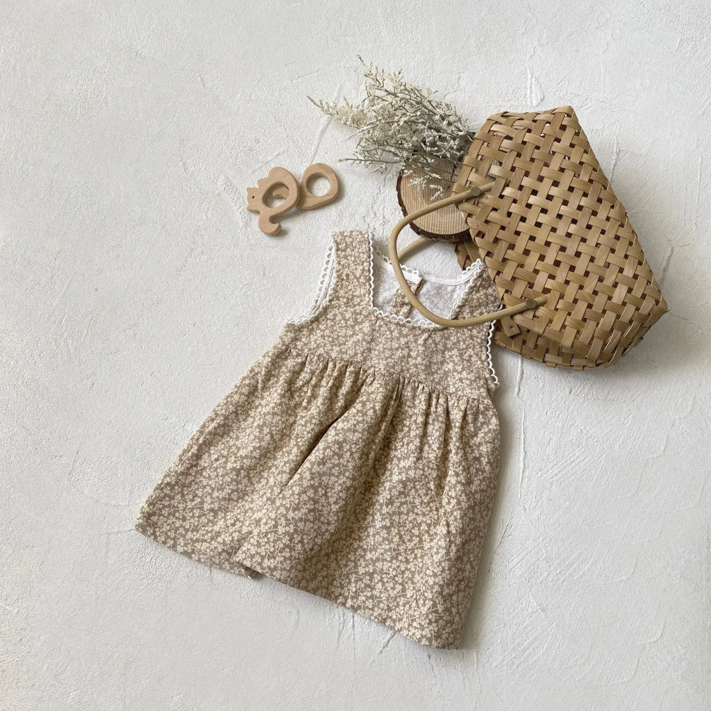 Girls' three-dimensional lace vintage floral vest dress in gray apricot polyester fiber, suitable for heights 73-100cm