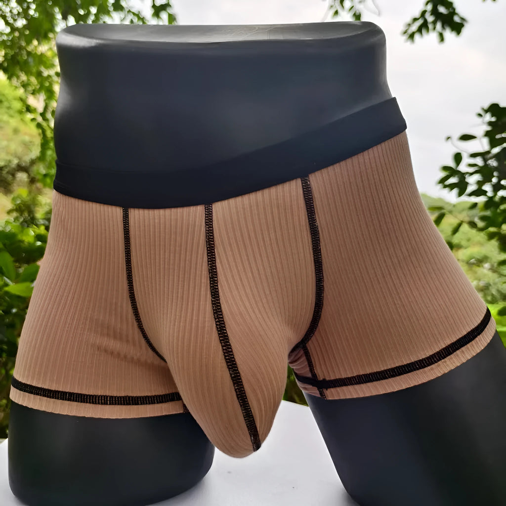 Breathable thin men's boxers in solid colour with hip lifting and body shaping, size L to 3XL