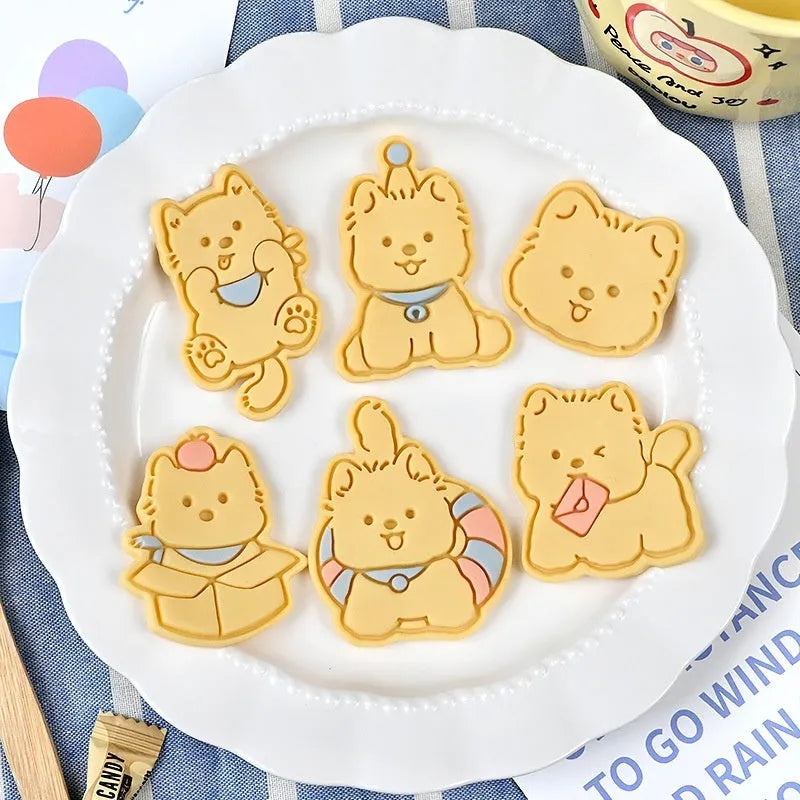 Three-dimensional plastic biscuit mould with puppy cartoon designs for cookie making
