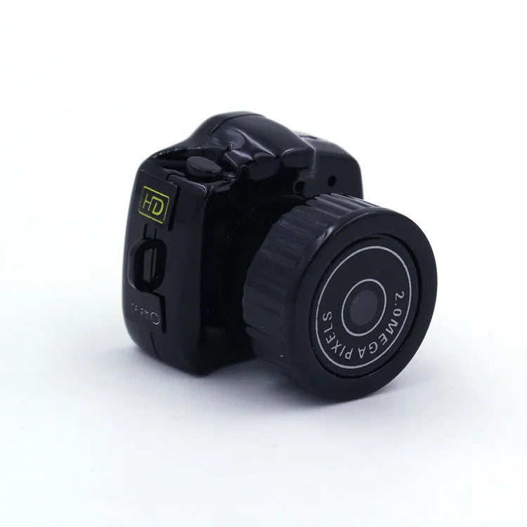 HD compact body camera in black with Mini 8 Pin USB port and Micro SD card slot