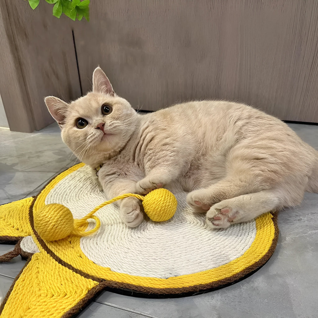Yellow Corgi-design sisal cat scratching board with anti-slip base measuring 37x40cm