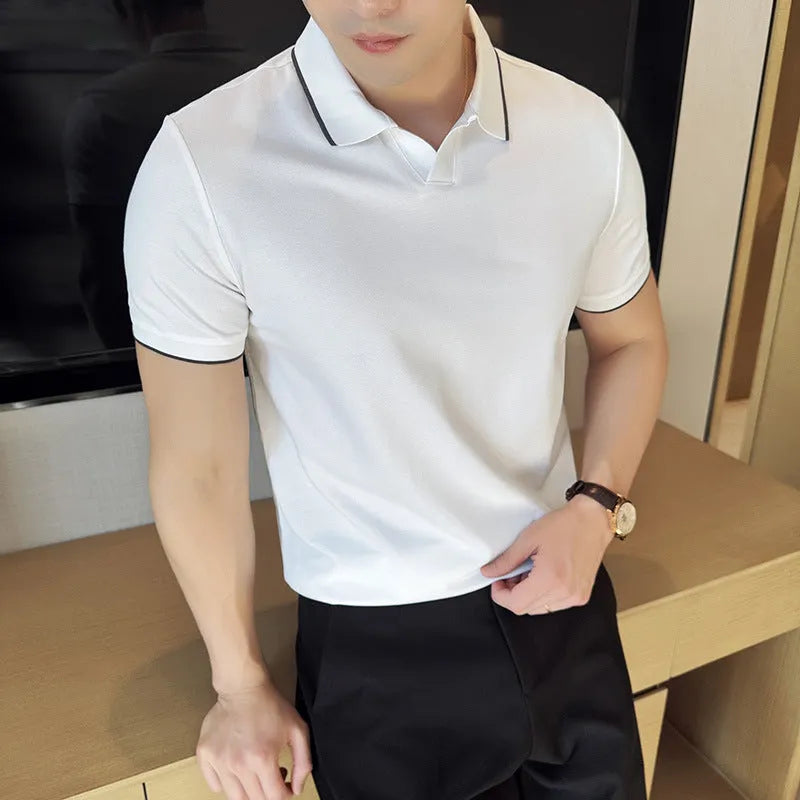Short sleeve cotton blend polo shirt with a Mercerized lapel in a solid colour.