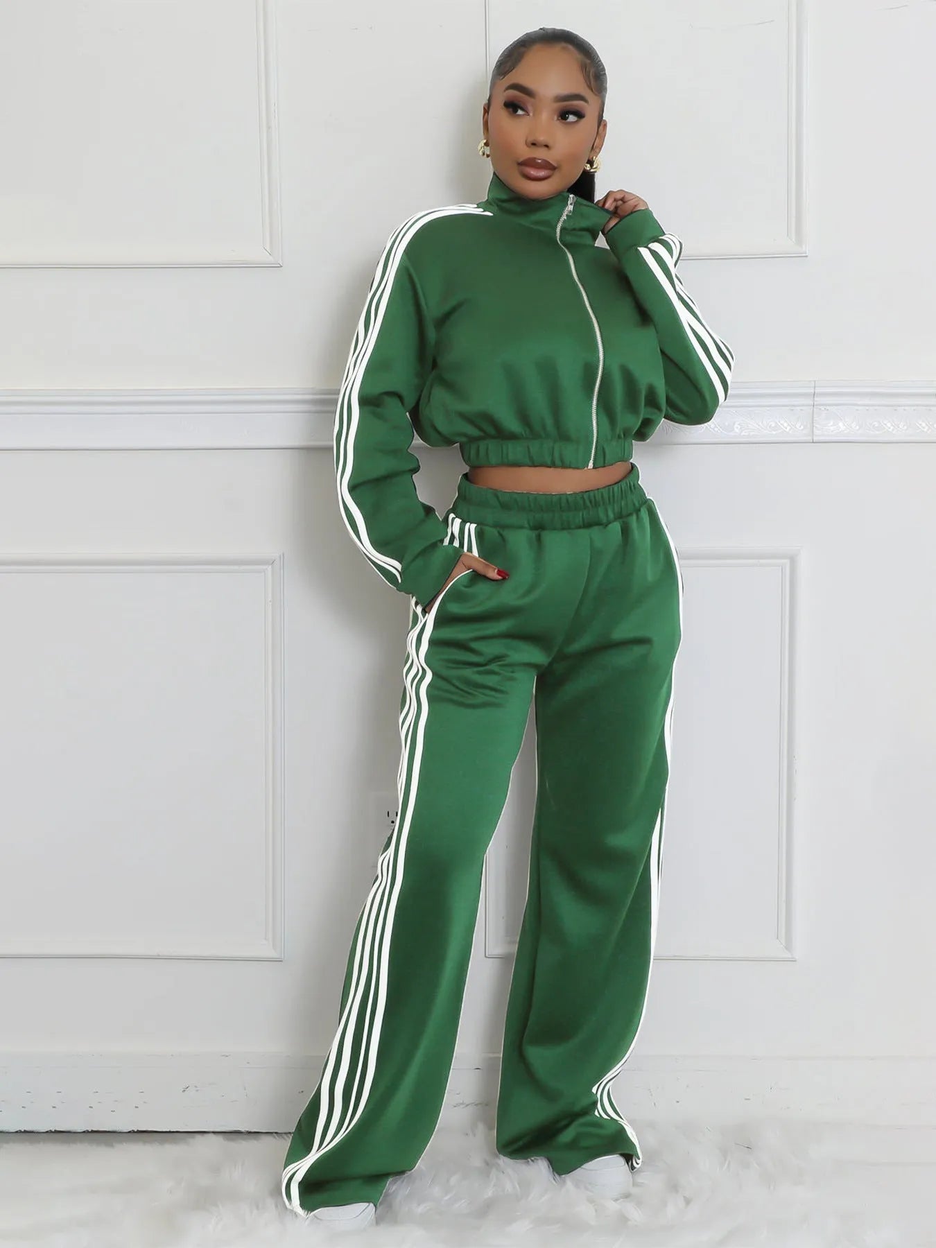 Men's grey striped zipper sweater two-piece set with matching trousers in street hipster style