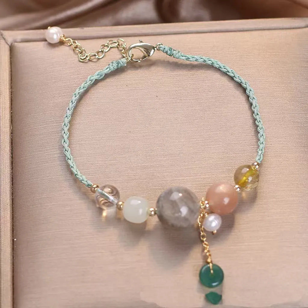 Hand-woven peace buckle bracelet for women with crystal and sequins, available in red, green and blue colours