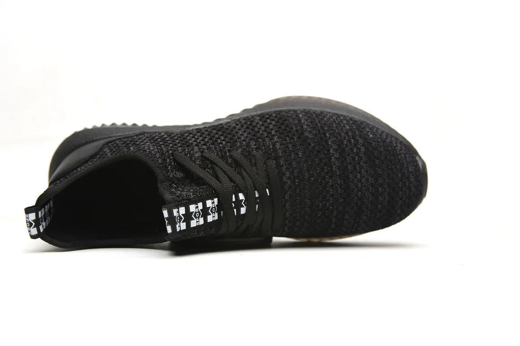 Steel toe safety work shoes in black with anti-static EVA construction