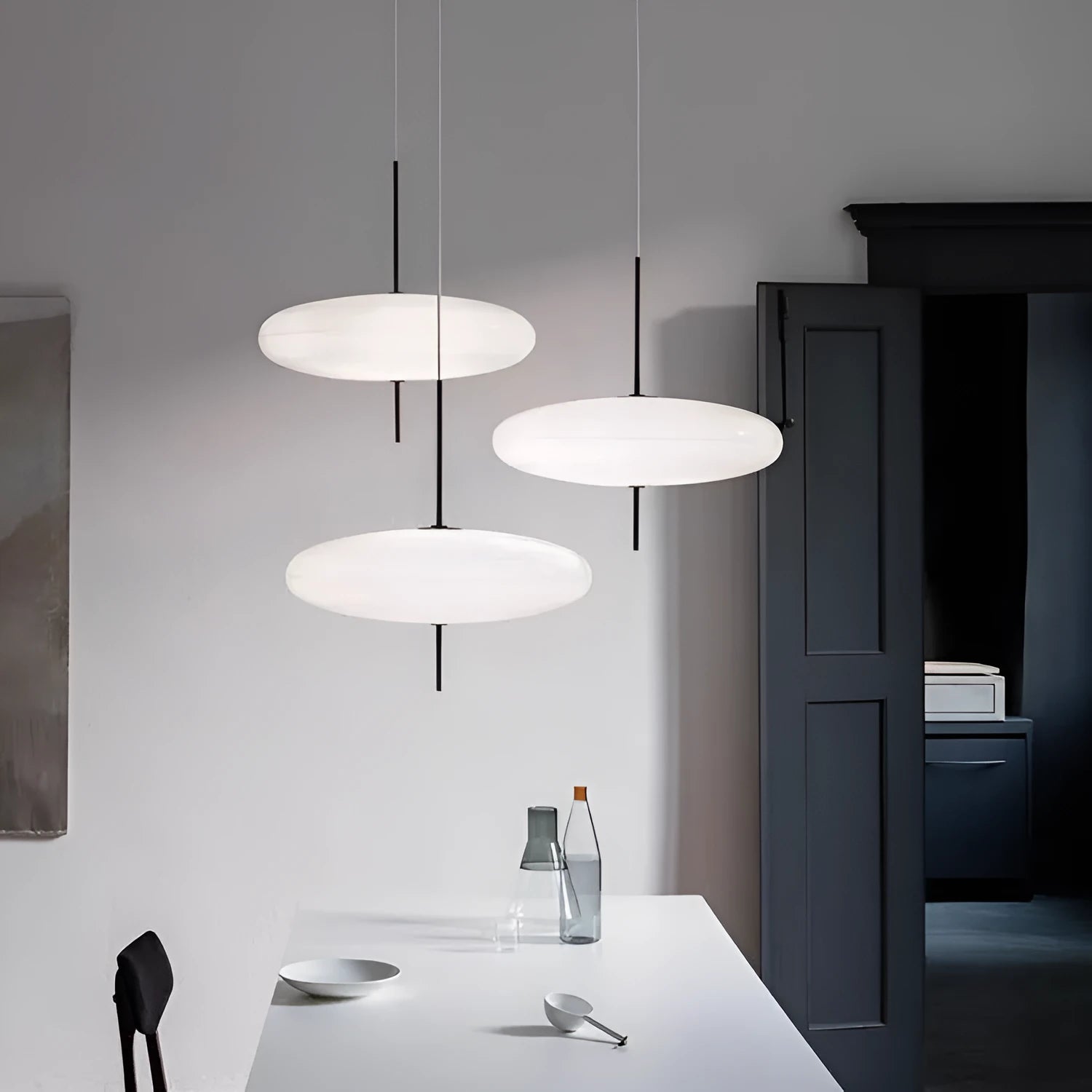 Nordic retro UFO chandelier ceiling light in black and white with multiple lighting options