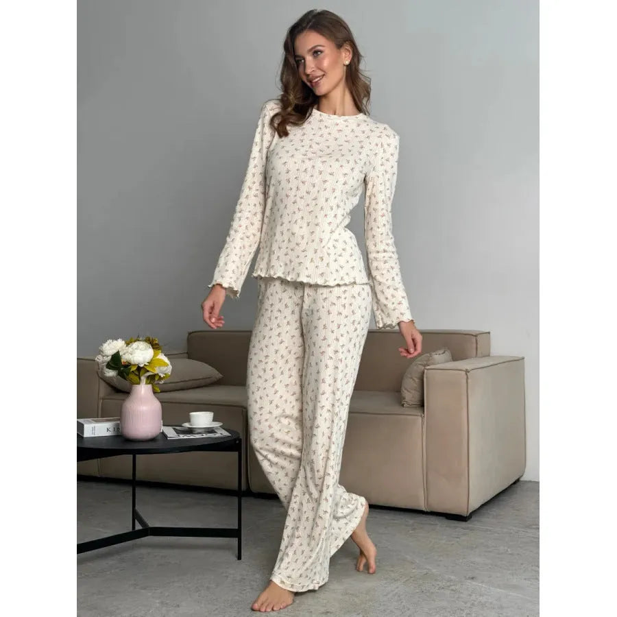 Women's white floral print bell sleeve top and wide leg trousers polyester suit set
