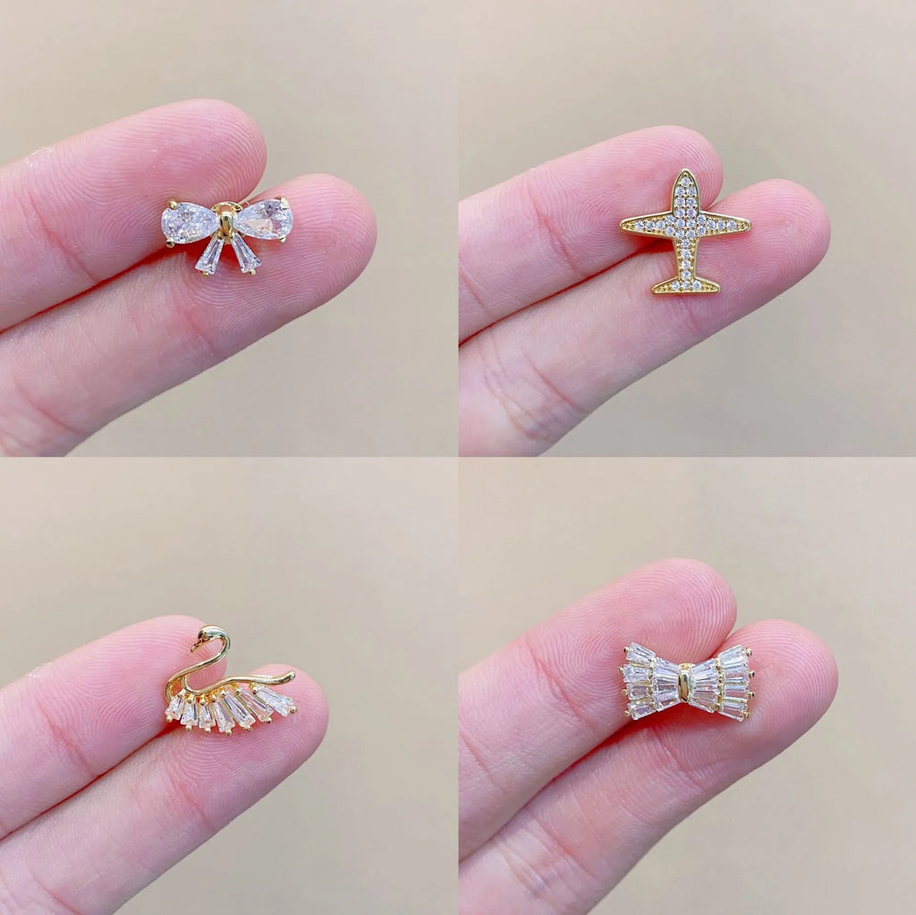 Japanese cute geometry-shaped copper brooch with a fixed pin, in an assorted colour selection.