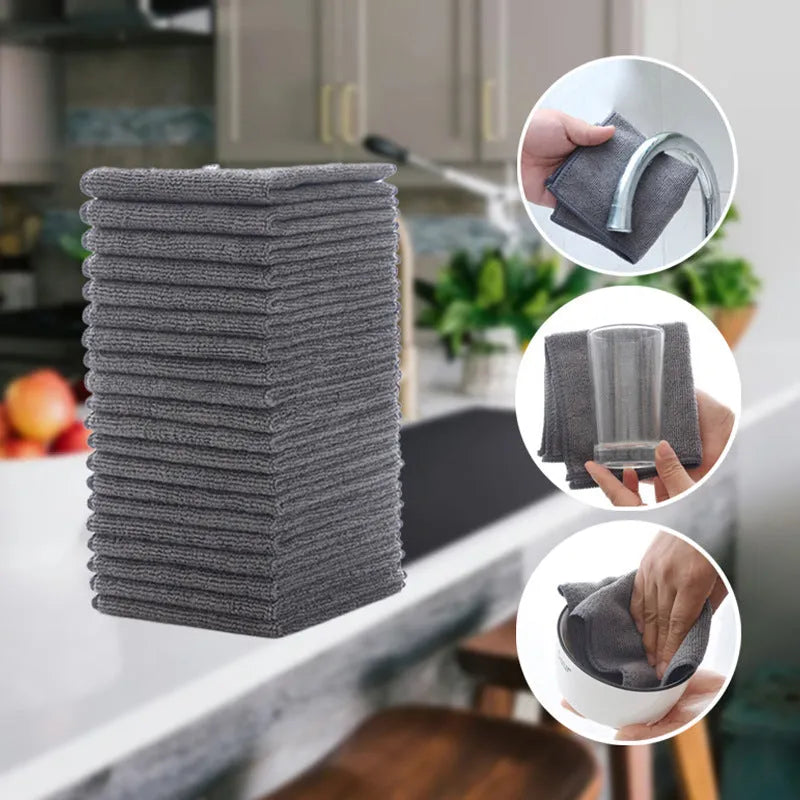 Grey microfiber kitchen cleaning cloth measuring 25x25cm for oil and decontamination
