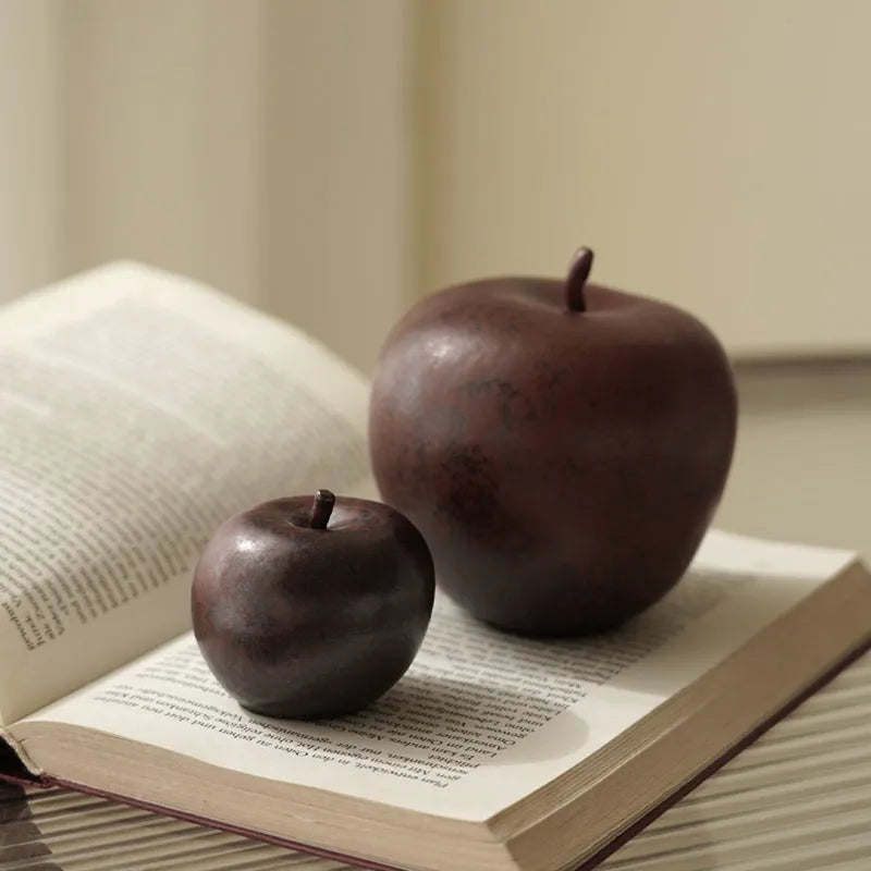 Chinese ceramic apple ornament in retro style for desktop decoration