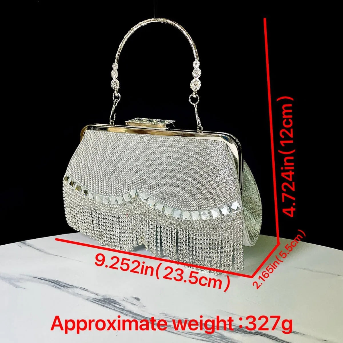 New tassel shell-shaped polyester banquet bag in silver with chain detail for evening events