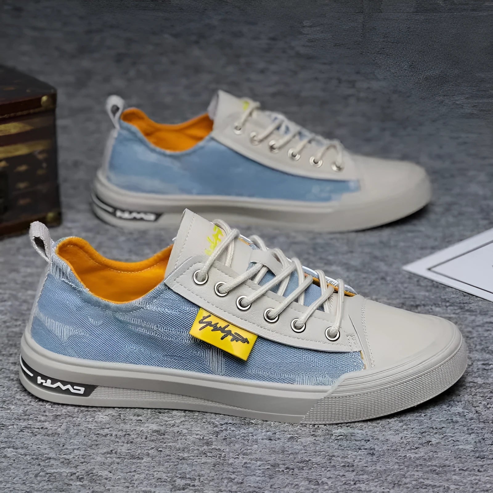 Men's casual canvas shoes front lace-up round toe available in black dark blue and light blue sizes 39 to 44
