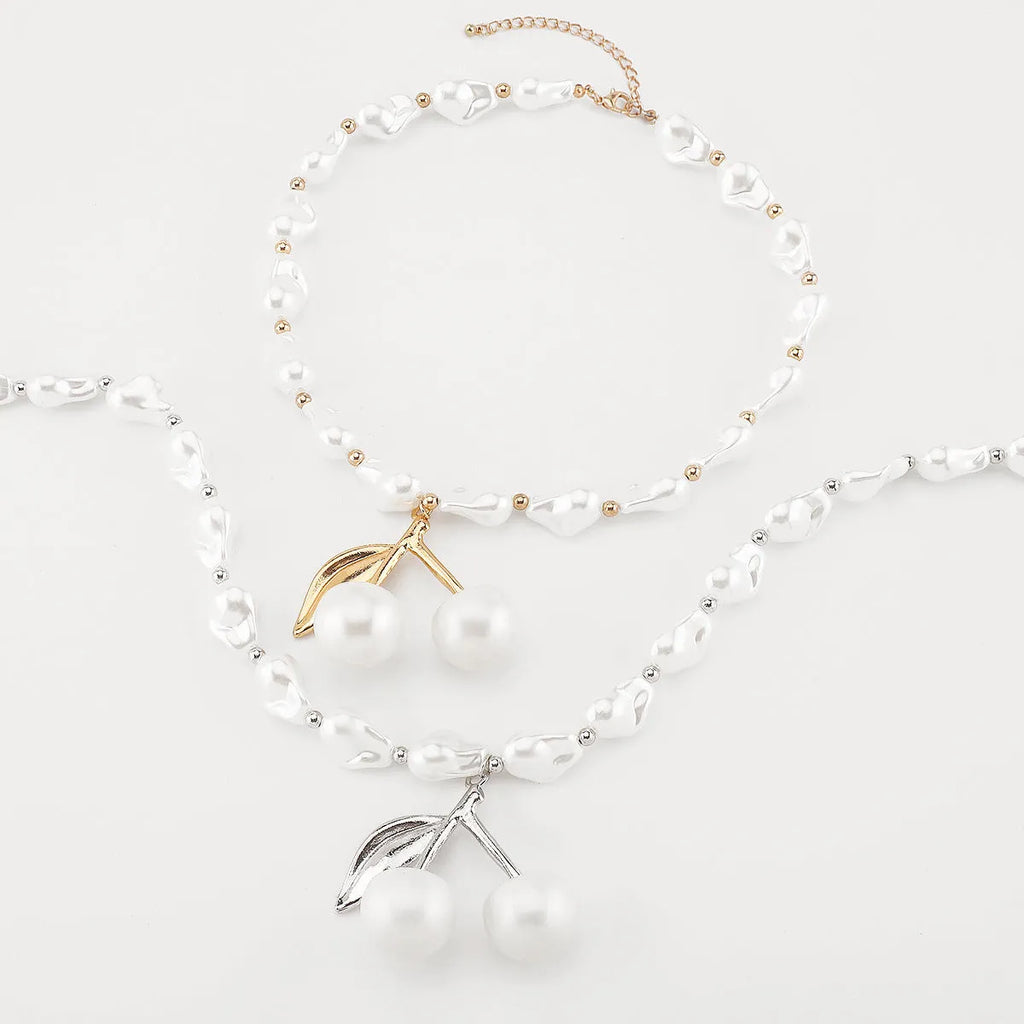 Women's irregular fruit necklace with imitation pearls on adjustable pearl chain