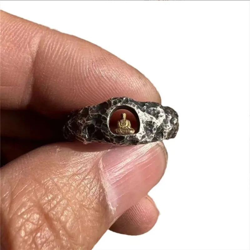 Grotto Buddha hand-forged copper ring with rock texture, UK size 8