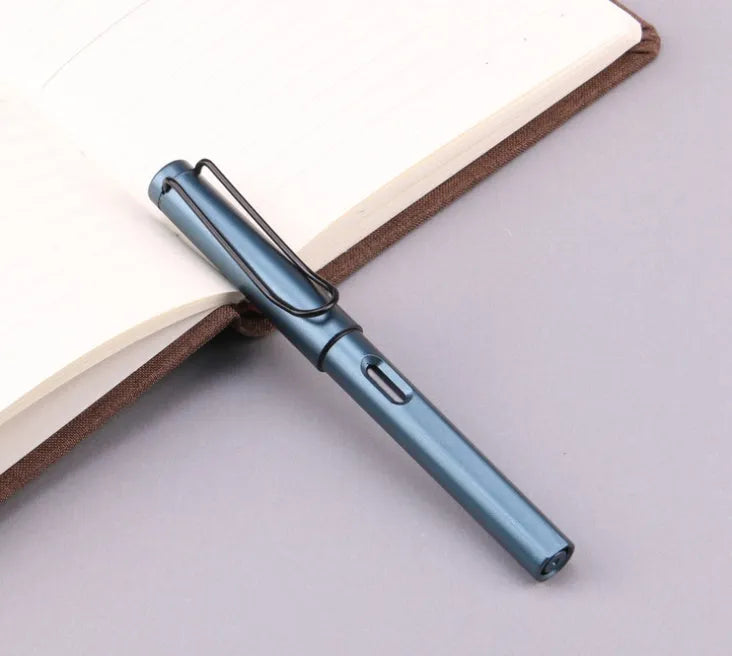 Frosted plastic fountain pen with choice of 0.5mm or 0.38mm nib in black or blue colours