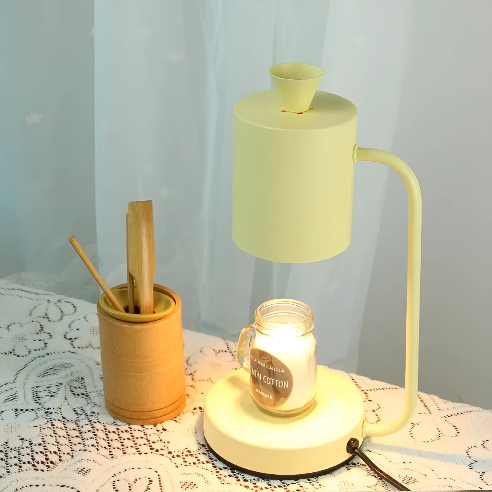 European style white aromatherapy wax melting lamp with dimmer switch and 1.5 metre cord