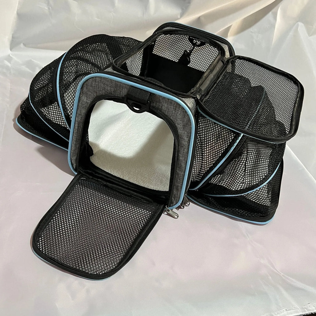 Cat carrier bag in 600D cation material available in small and large sizes with colour options