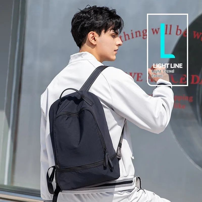 Ultra-light Oxford cloth travel backpack in solid colour with urban simplicity style