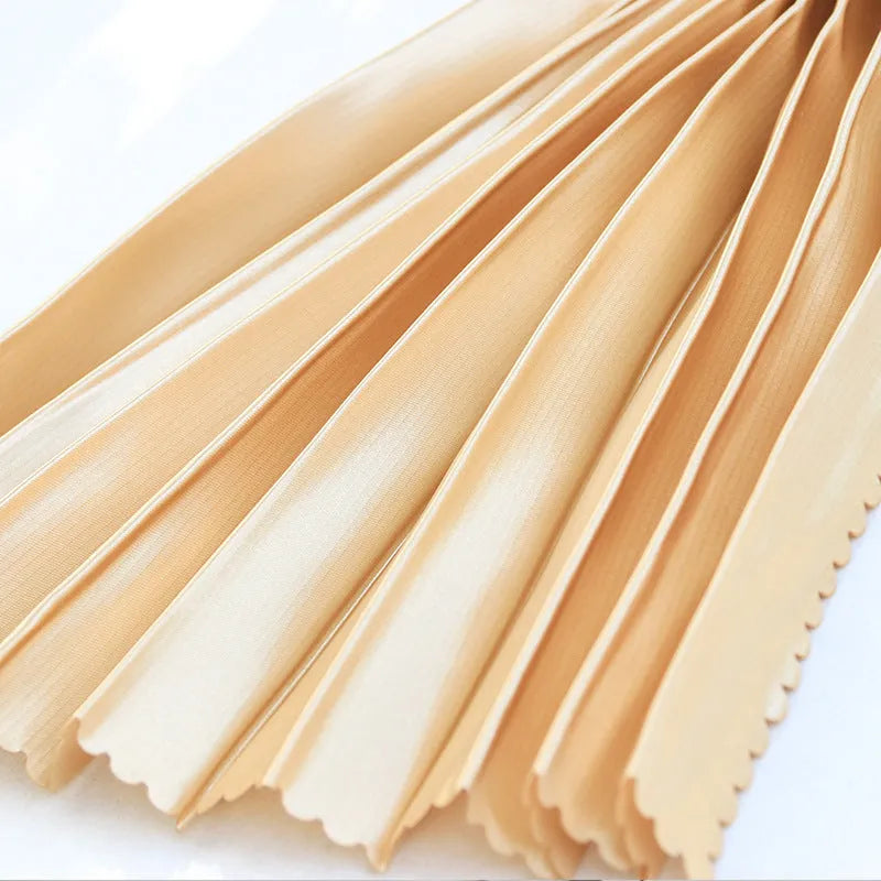 Retractable car sunshade curtain in opaque cloth, gold silver black colours, roller shutter design