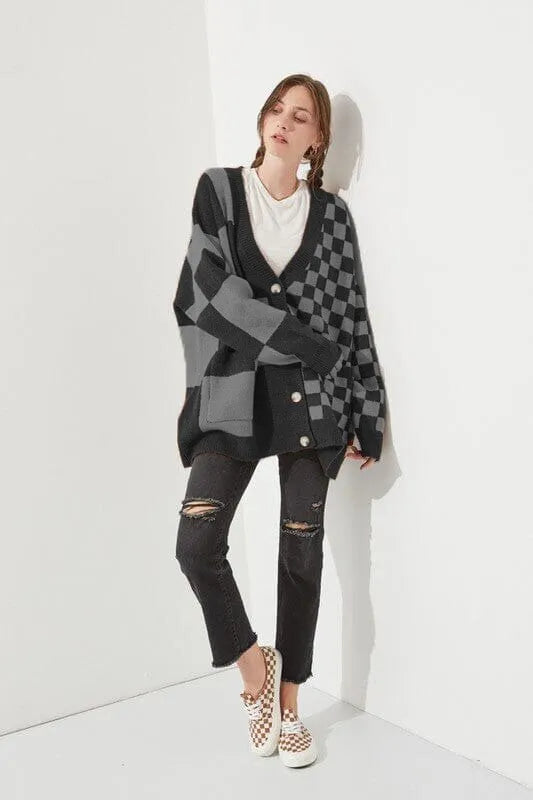 Loose fit printed checks knitwear cardigan in gray with regular sleeves