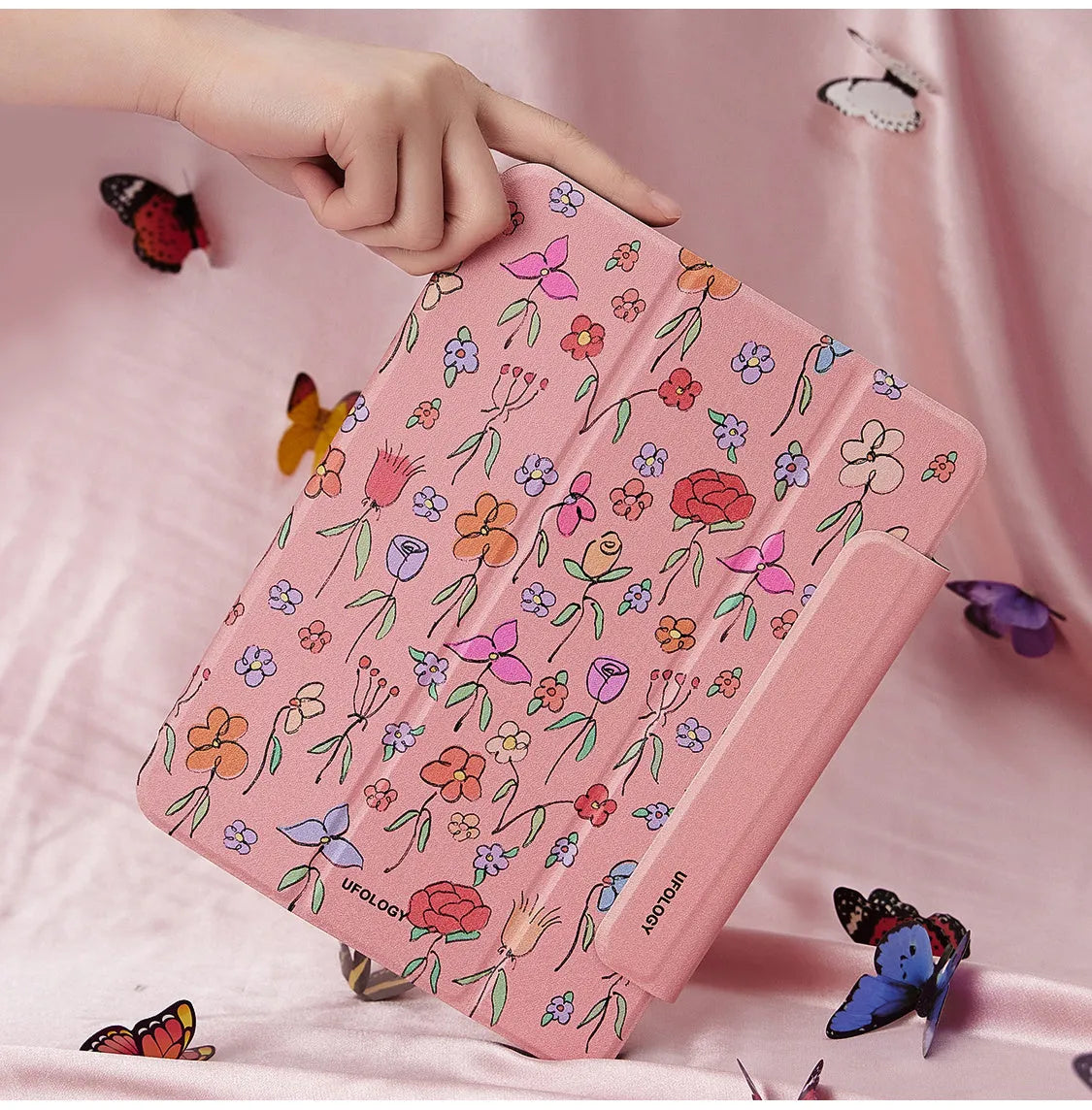 iPad Air magnetic protective sleeve with polyurethane construction for 10.9-inch tablets