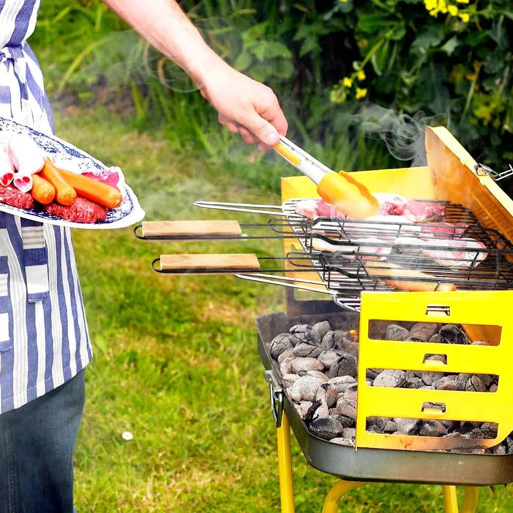 45cm burlywood barbecue basket with wood handle and rotary lid on grill