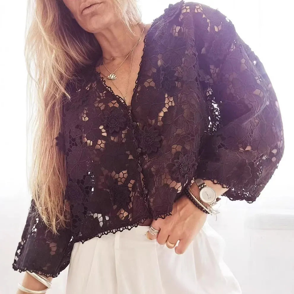 Women's loose lace cardigan with 3D floral decoration and V-neck in black, white or khaki.