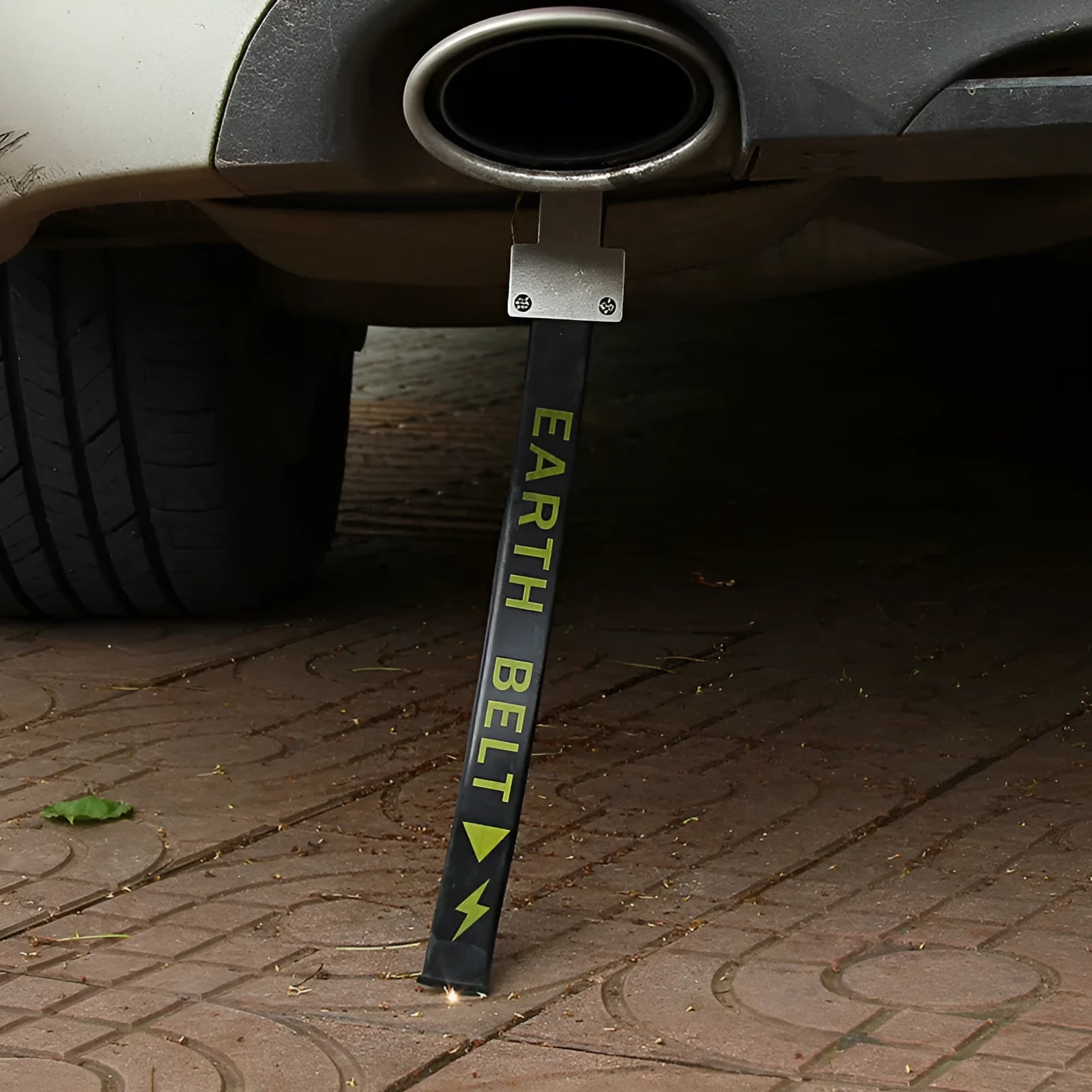 Black rubber and copper car electrostatic grounding belt, 370mm long, for anti-static protection.