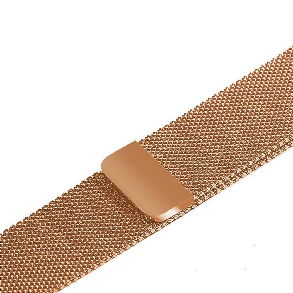 Stainless steel watch strap in silver, shown next to a watch, highlighting its 22mm width and link construction.