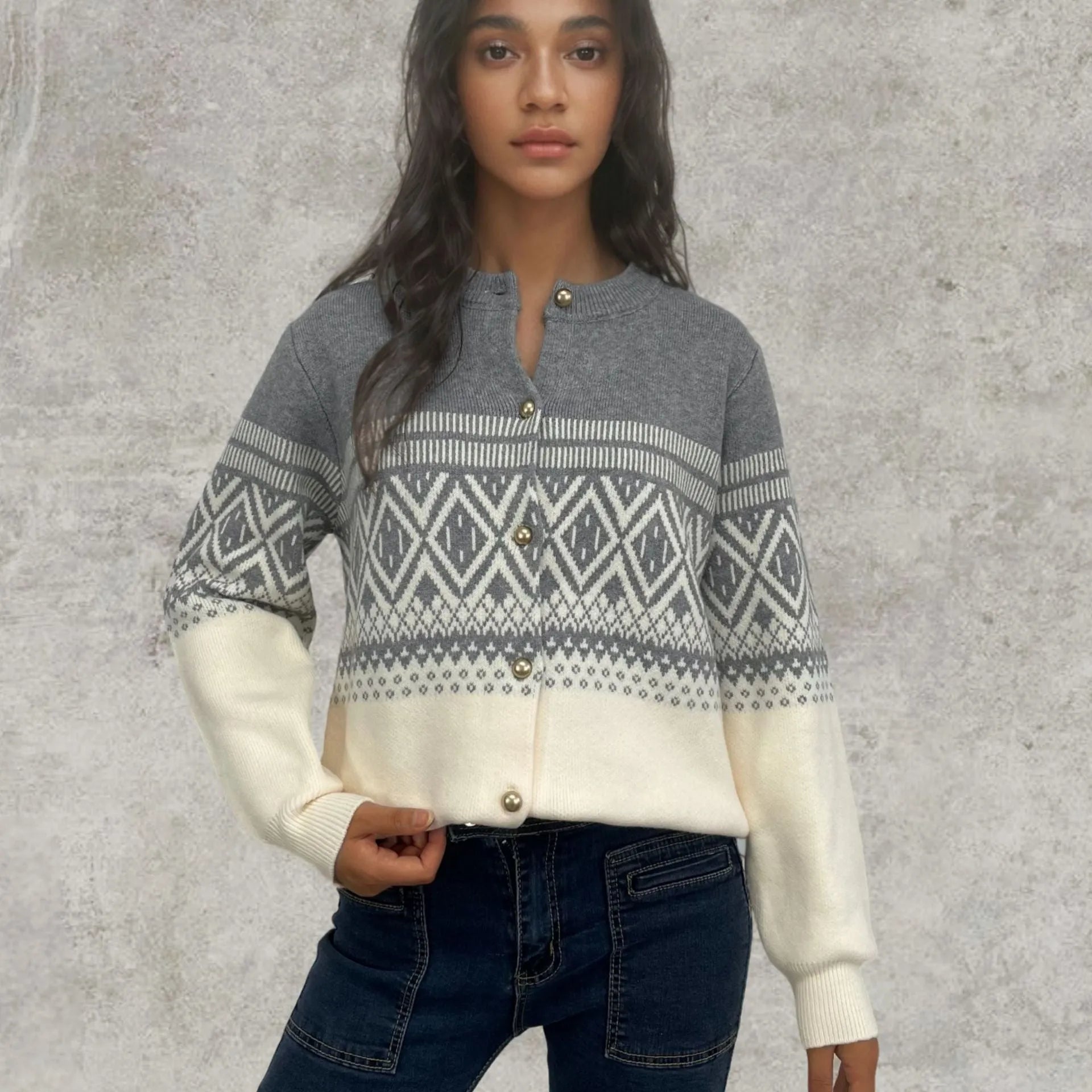 Women's long-sleeved contrast color diamond knitted alpaca wool cardigan free size