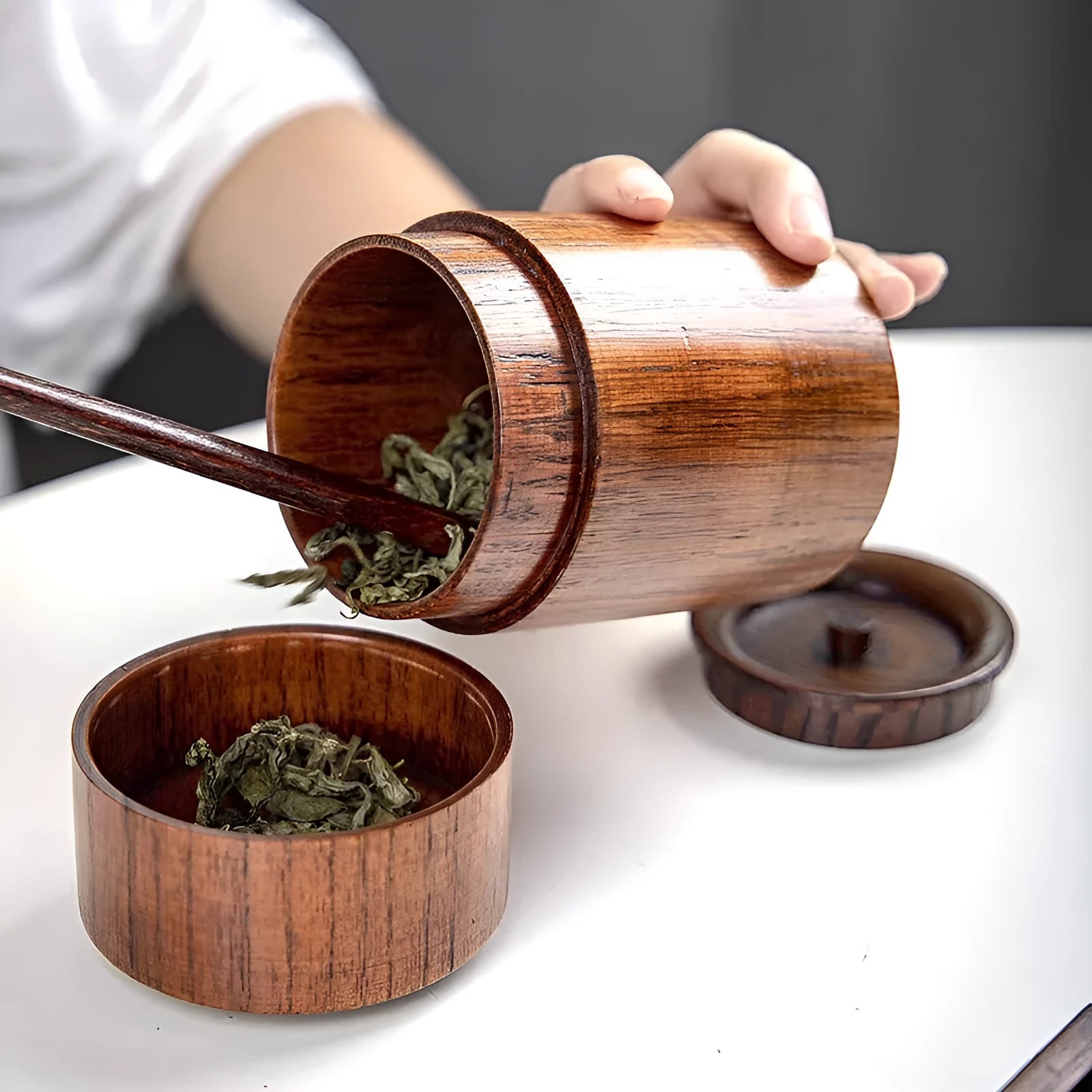 Tea storage can with wooden texture design, 7.5 cm diameter and 12 cm height, offset printed finish, with lid