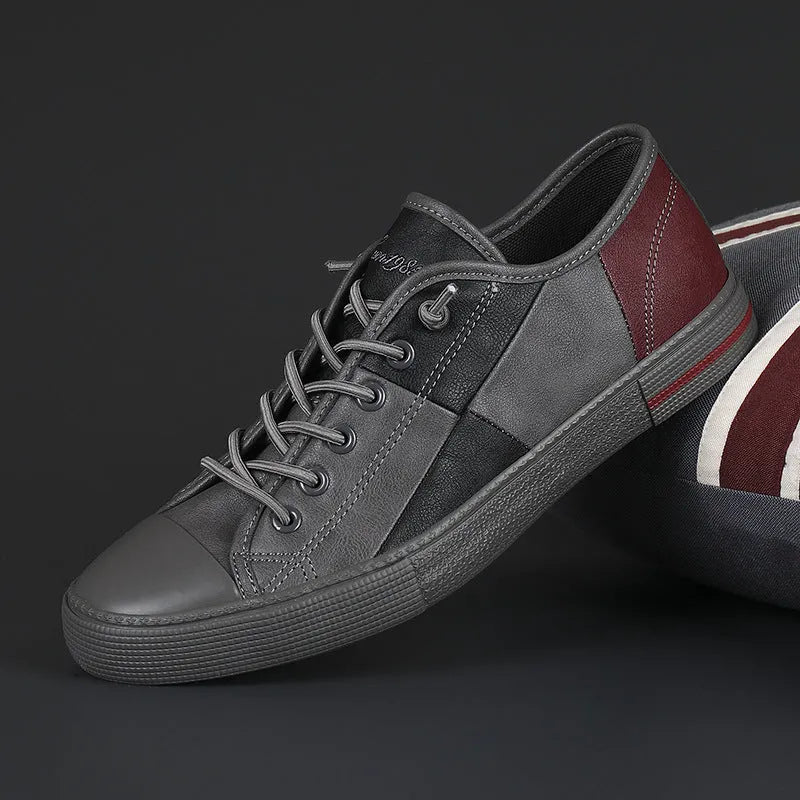 Men's colour-contrast microfiber leather pumps with rubber vulcanised sole, flat heel, round toe, shown in black and white colour option