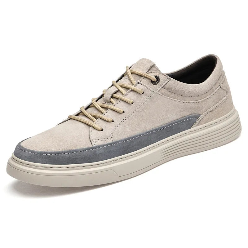 Men's casual skate shoes in pigskin leather with rubber soles and lace-up closure