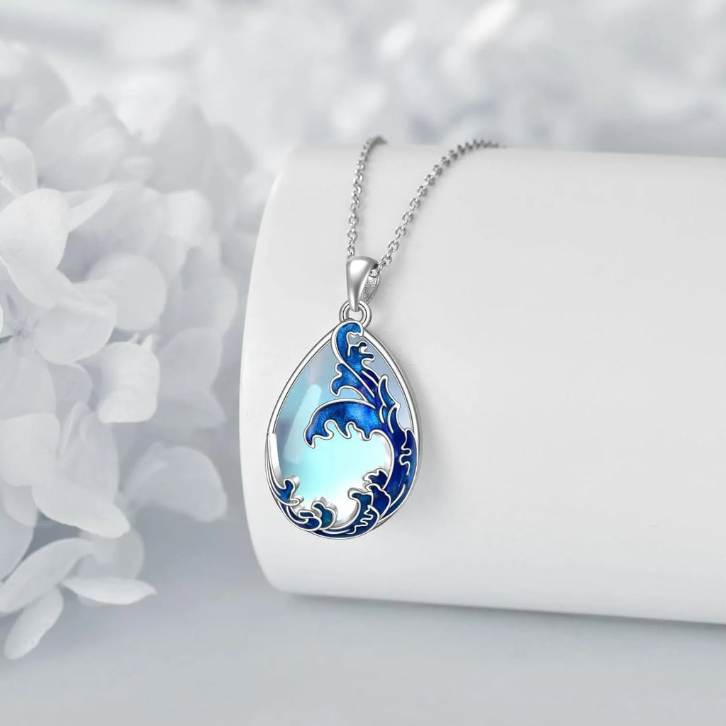 Blue heart-shaped alloy pendant on a chain, HAILANG women's necklace.