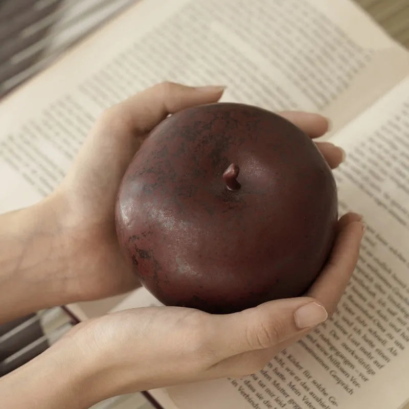 Chinese ceramic apple ornament in retro style for desktop decoration