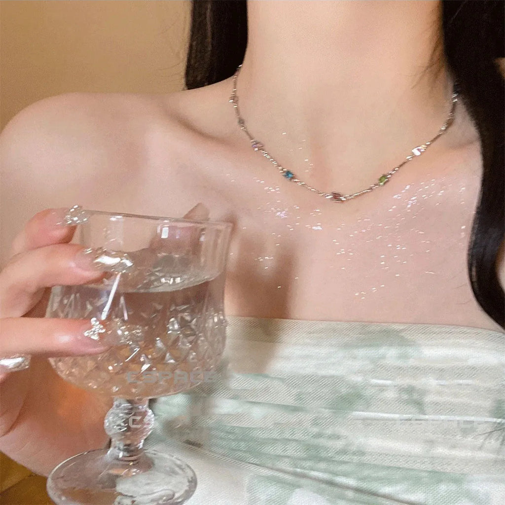Square colour geometric clavicle chain necklace with artificial crystal details on alloy chain