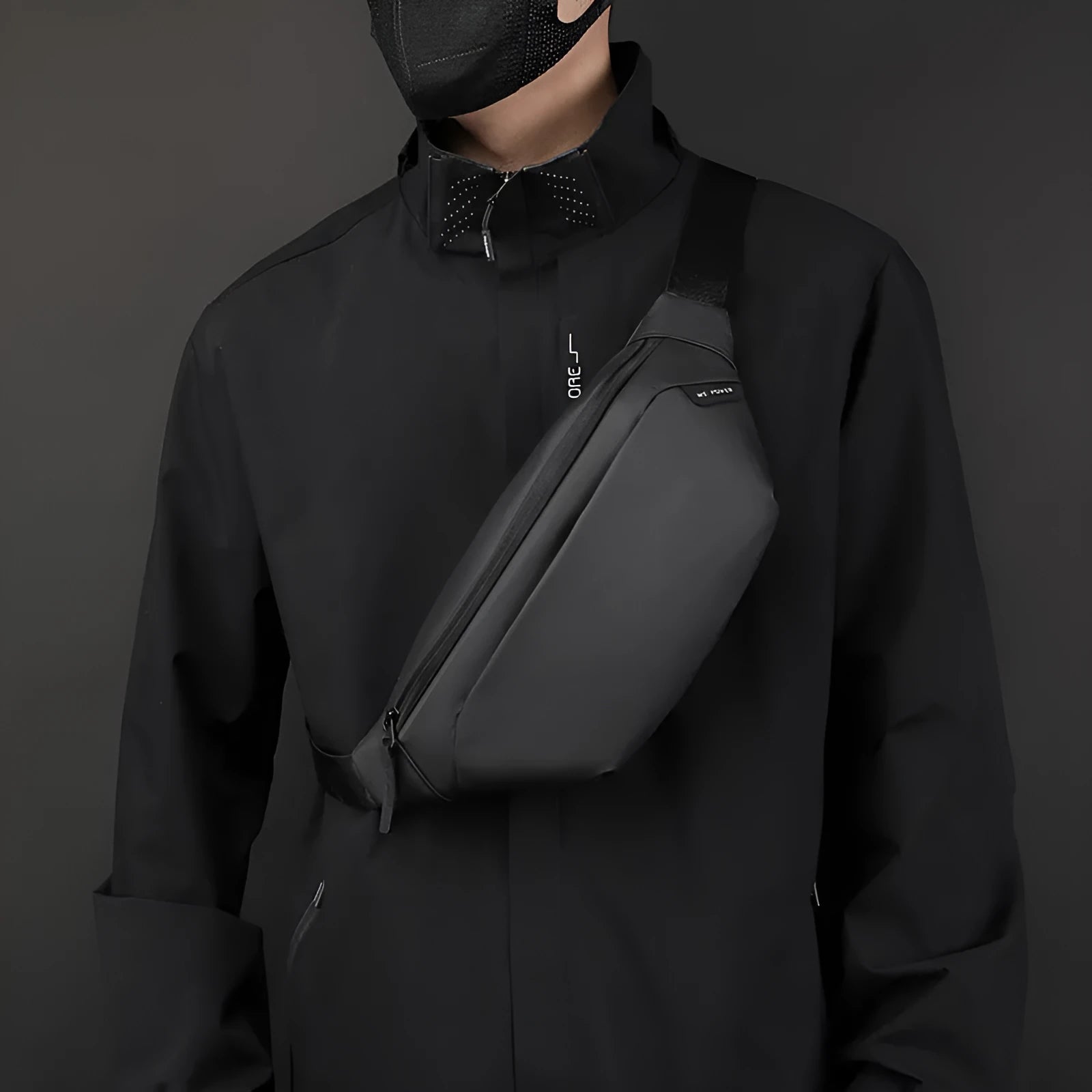 Outdoor casual sports shoulder bag lightweight waterproof nylon crossbody bag for men black colour solid design