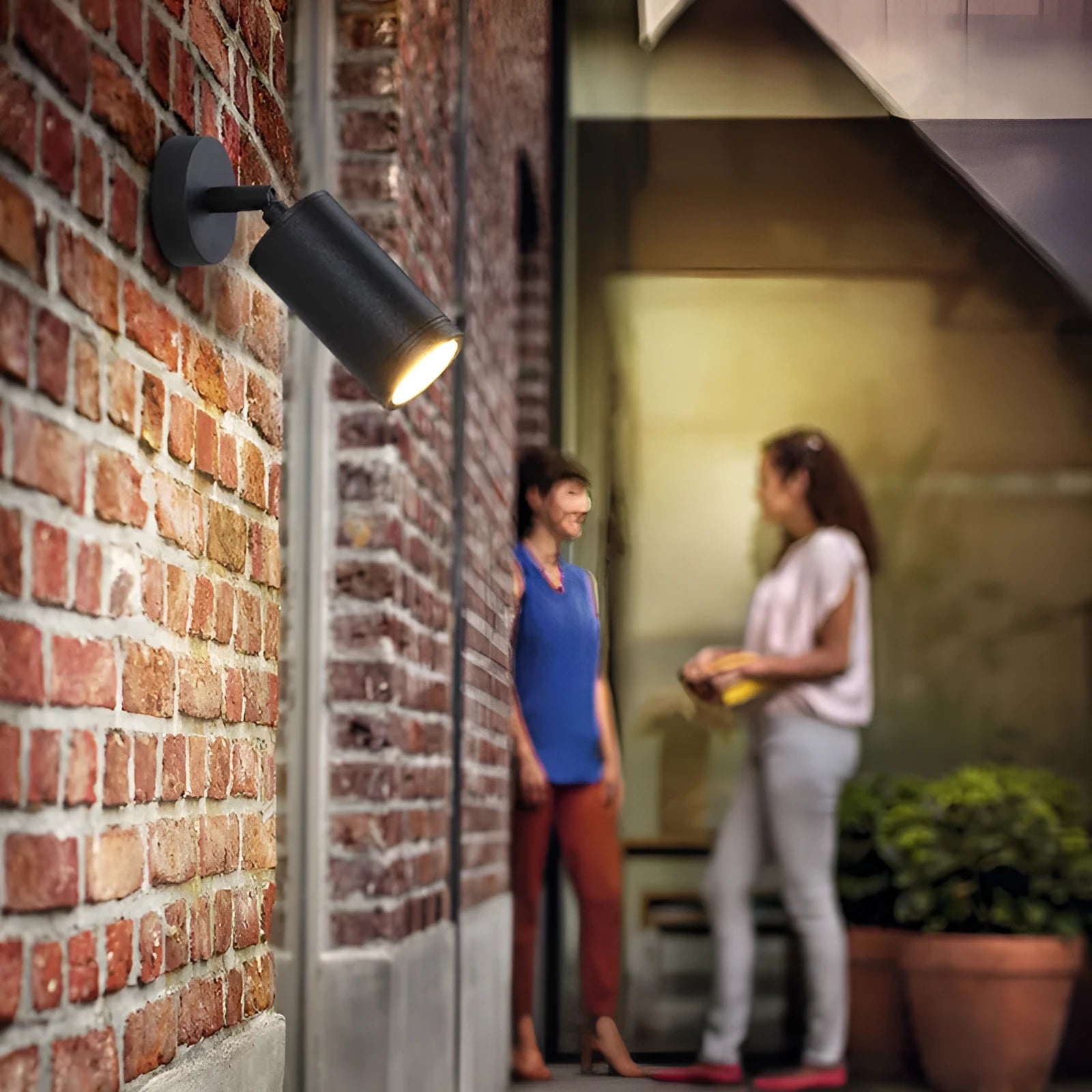 Aluminium outdoor ground lamp with LED lighting for garden pathways