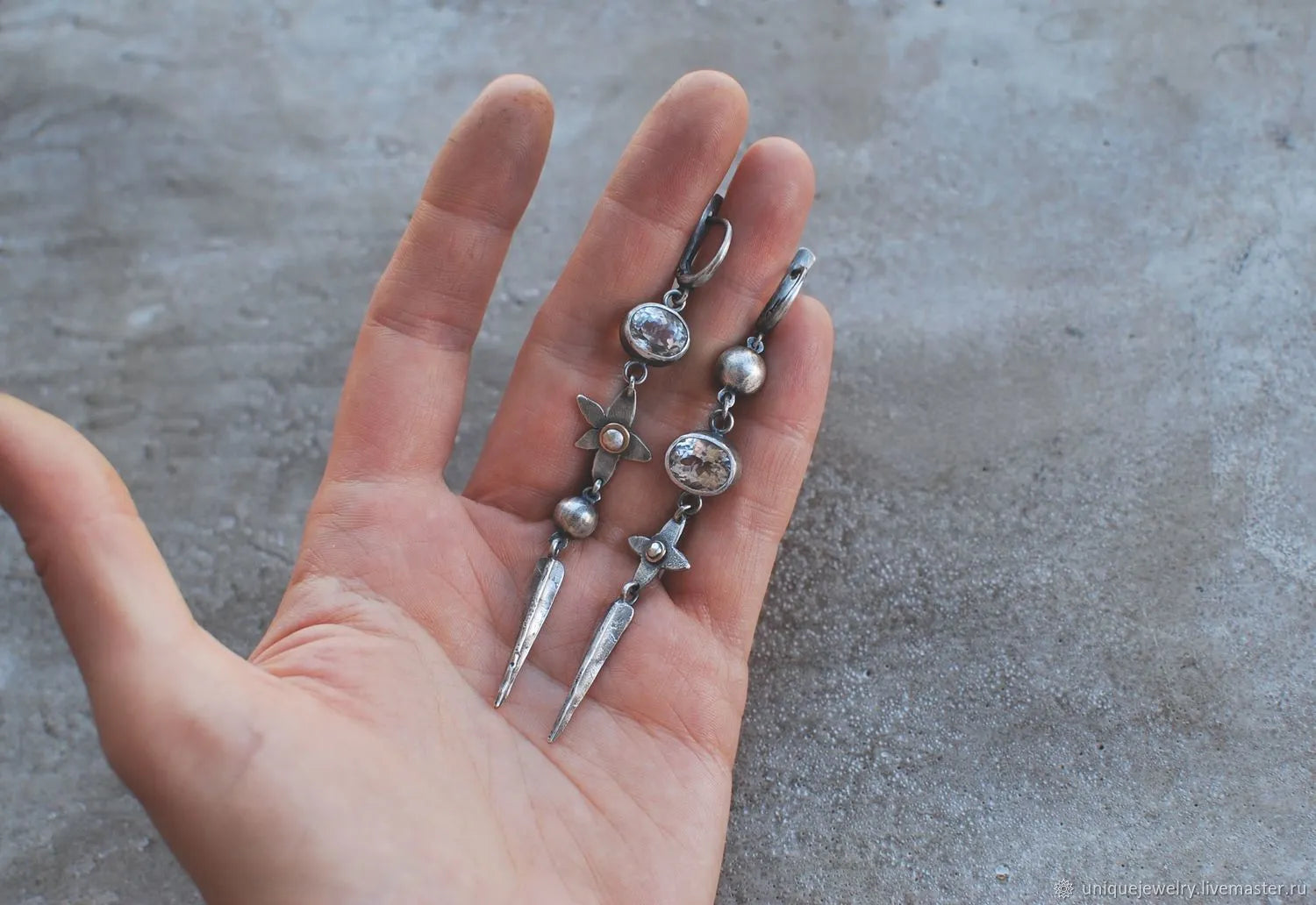 Geometric antique silver rhinestone pendant earrings with XINGX design on long alloy ear studs