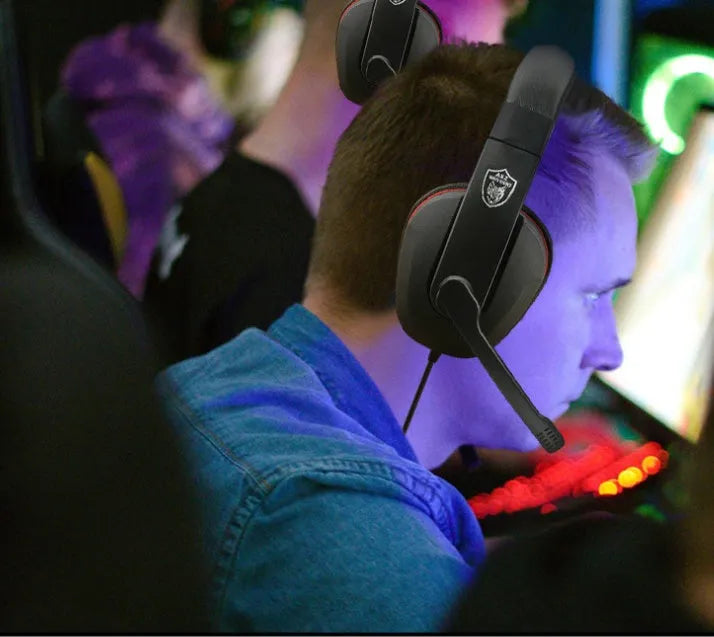 Black wired gaming headset with 40mm speakers and a 6.3mm straight plug on a 1.2m cable.