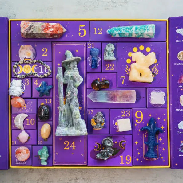 Paper Halloween countdown gift box kit measuring 33.5cm wide by 30.5cm tall.
