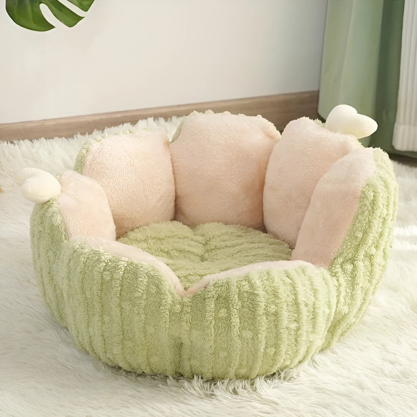 Green cactus-shaped soft cat litter kennel for indoor cats with measurement showing 60cm length
