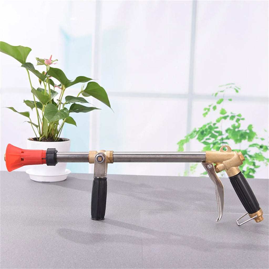 Submachine gun style high-pressure agricultural spray gun with adjustable nozzle