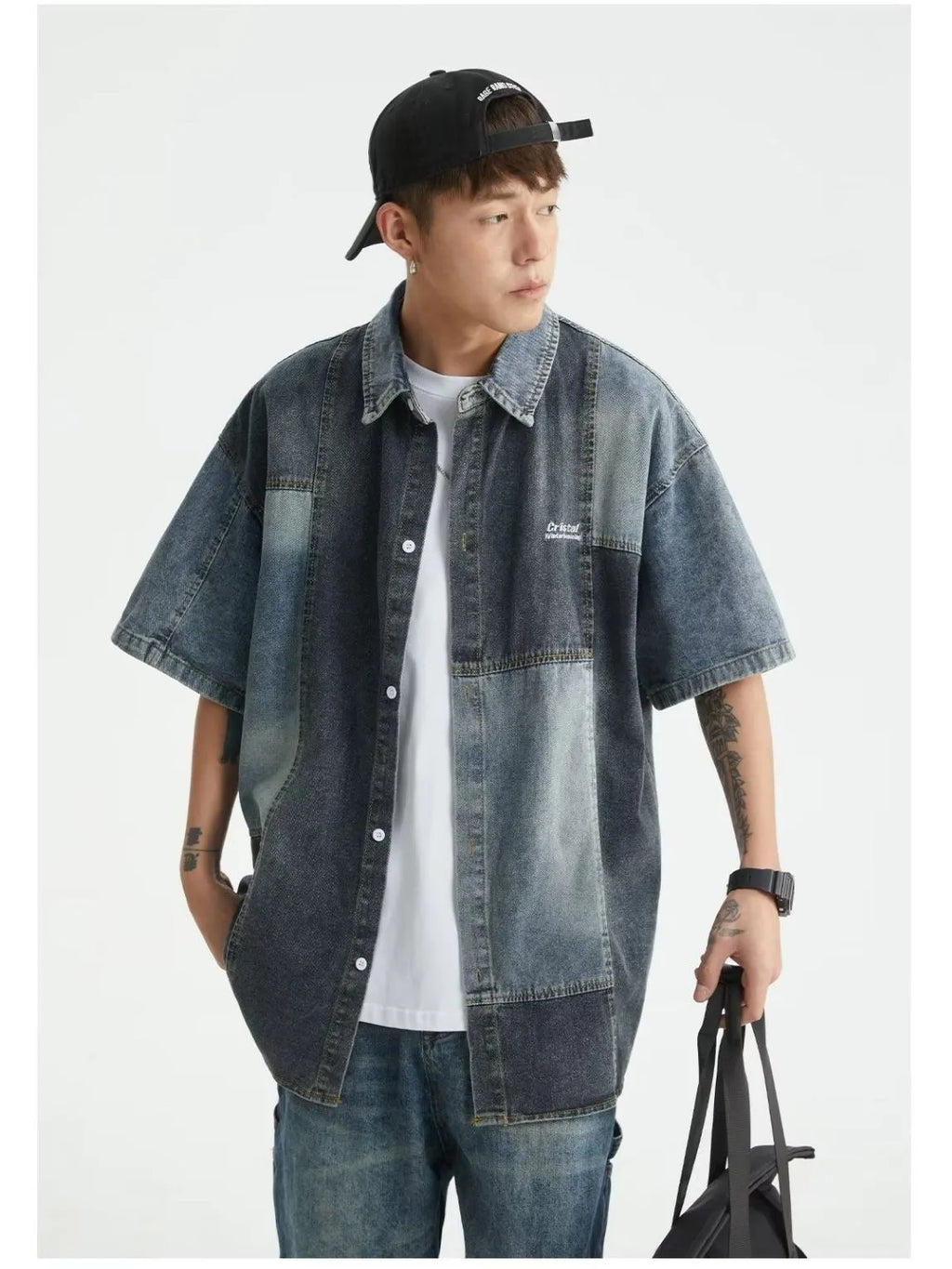 Blue loose-fit men's denim shirt cardigan with washed stitching and a Japanese retro style.