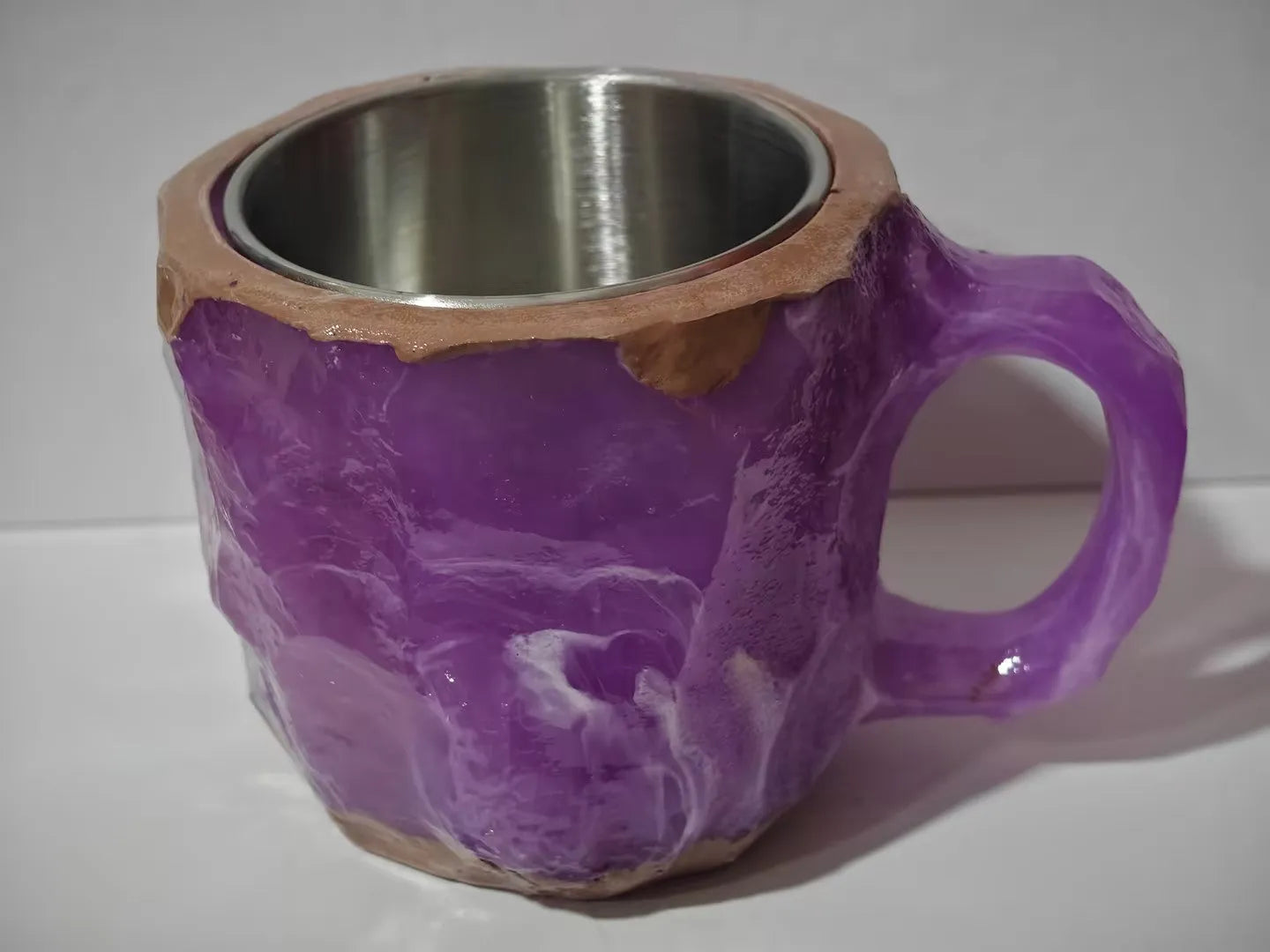 400ml resin coffee mug with handle in a choice of colours including blue, purple, and rock pattern.