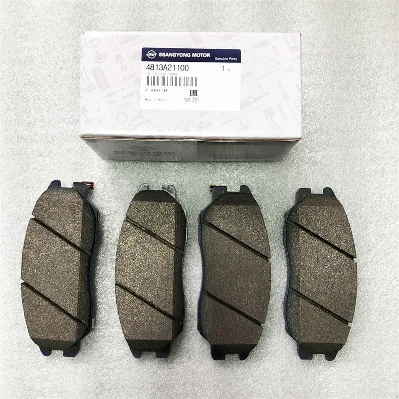 Aiteng Kyron Rester brake pad set with part numbers 4813009A10 and 4813008BA0