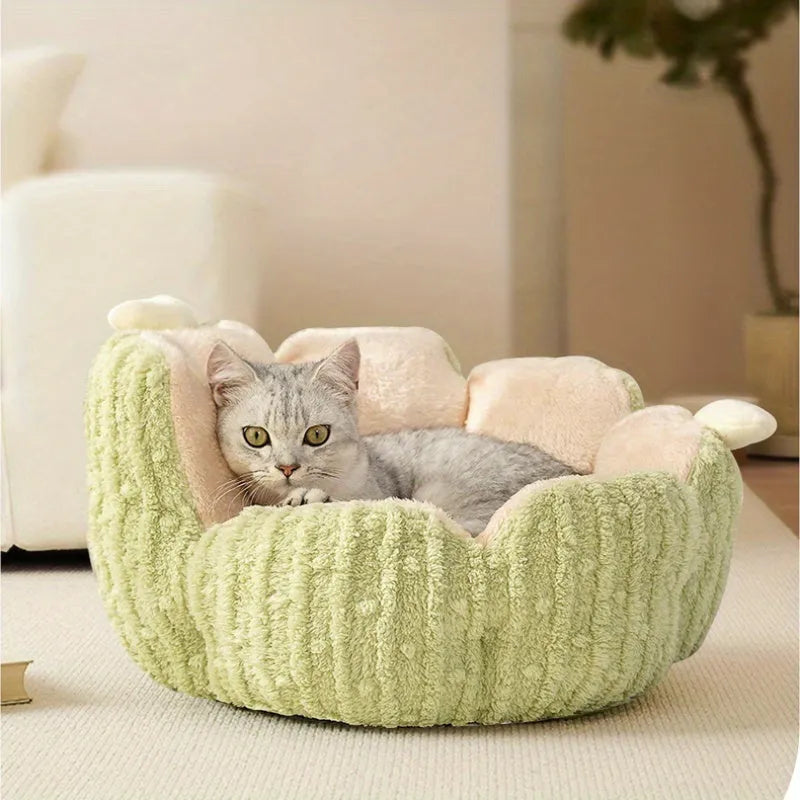Green cactus-shaped soft cat litter kennel for indoor cats with measurement showing 60cm length