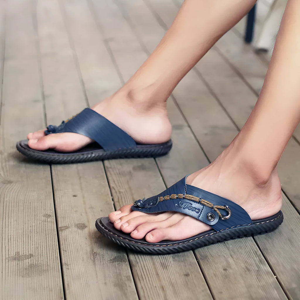 Men's non-slip casual slippers in black PU leather with a lightweight sole