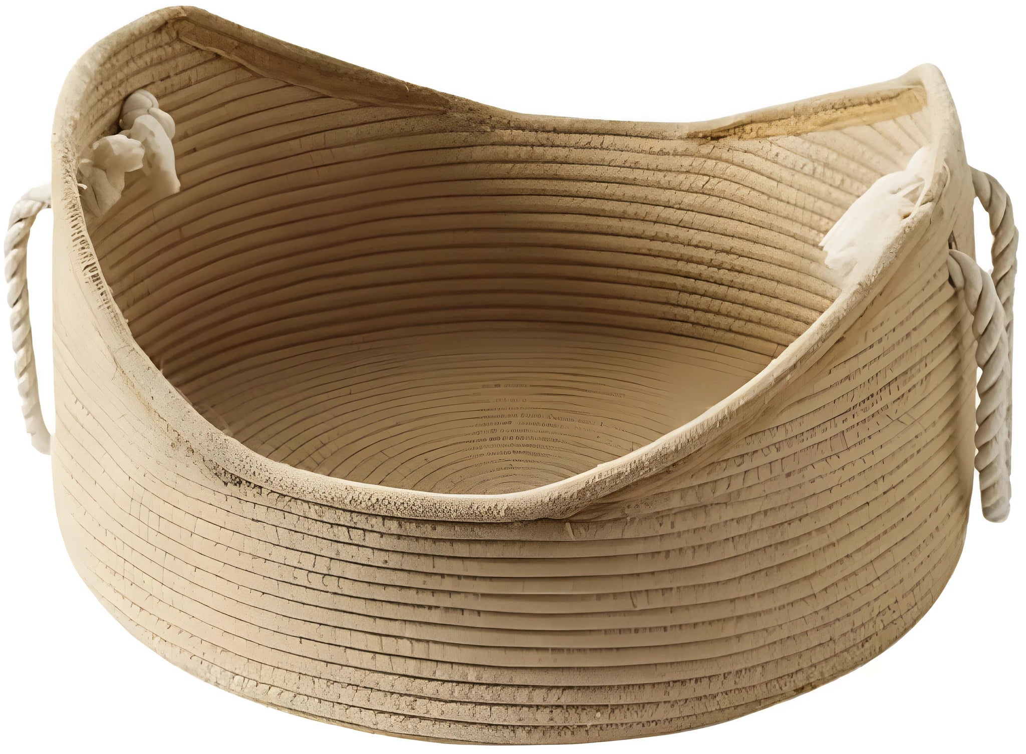 Wicker cat bed basket with integrated corrugated scratching board in natural material